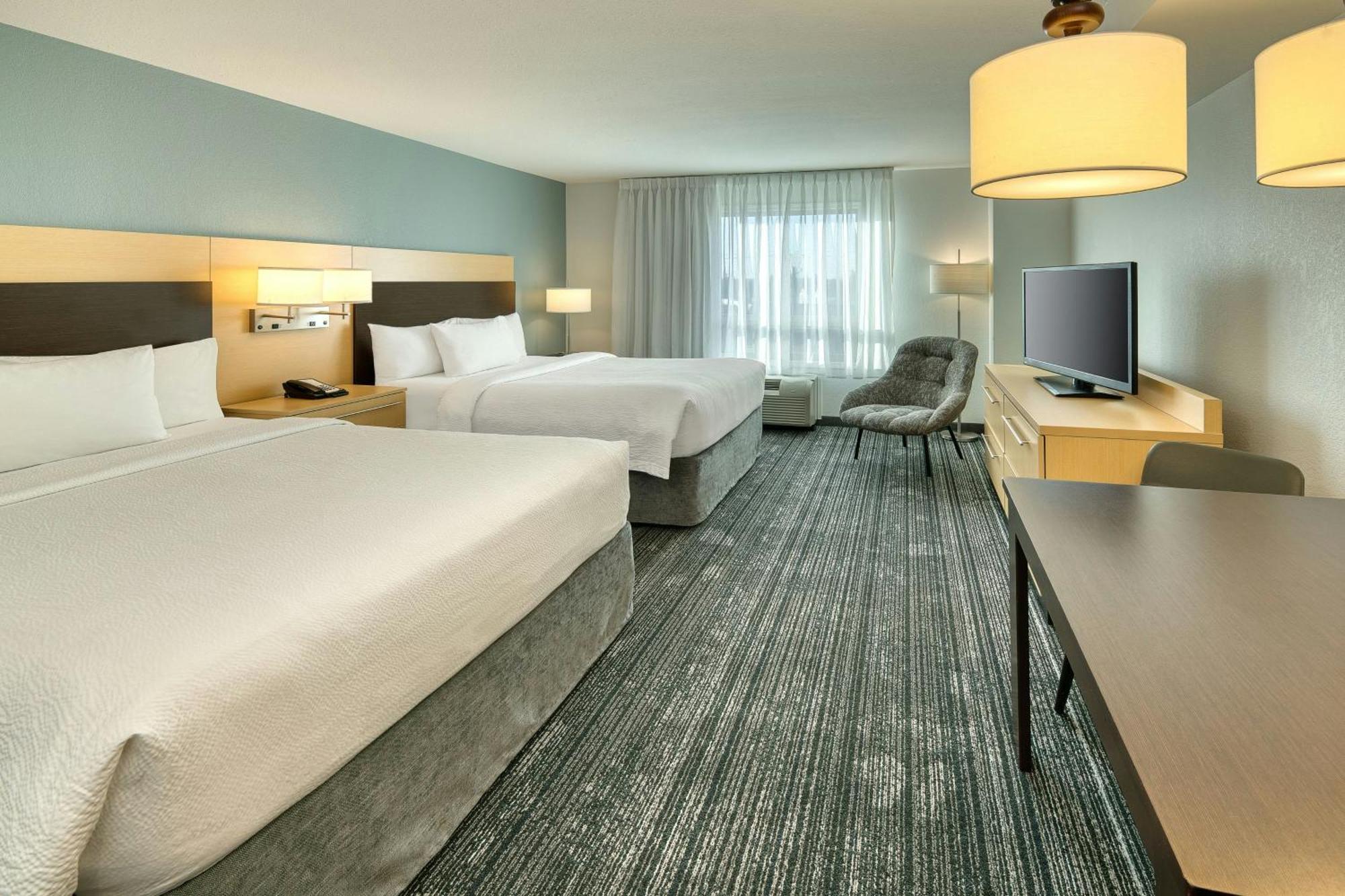 Towneplace Suites By Marriott Red Deer Exteriör bild